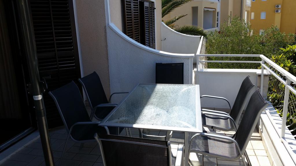 Apartments Labor Vodice Exteriör bild